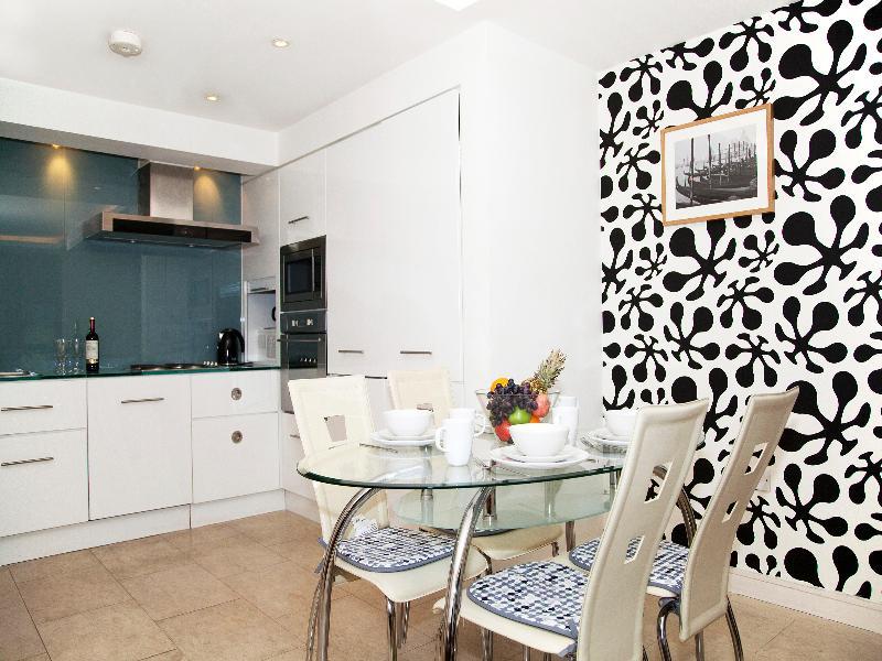 Amber Nike Apartments London Exterior photo